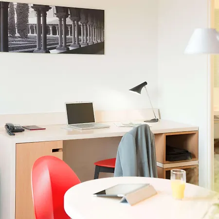 Aparthotel Adagio Centre Ramblas